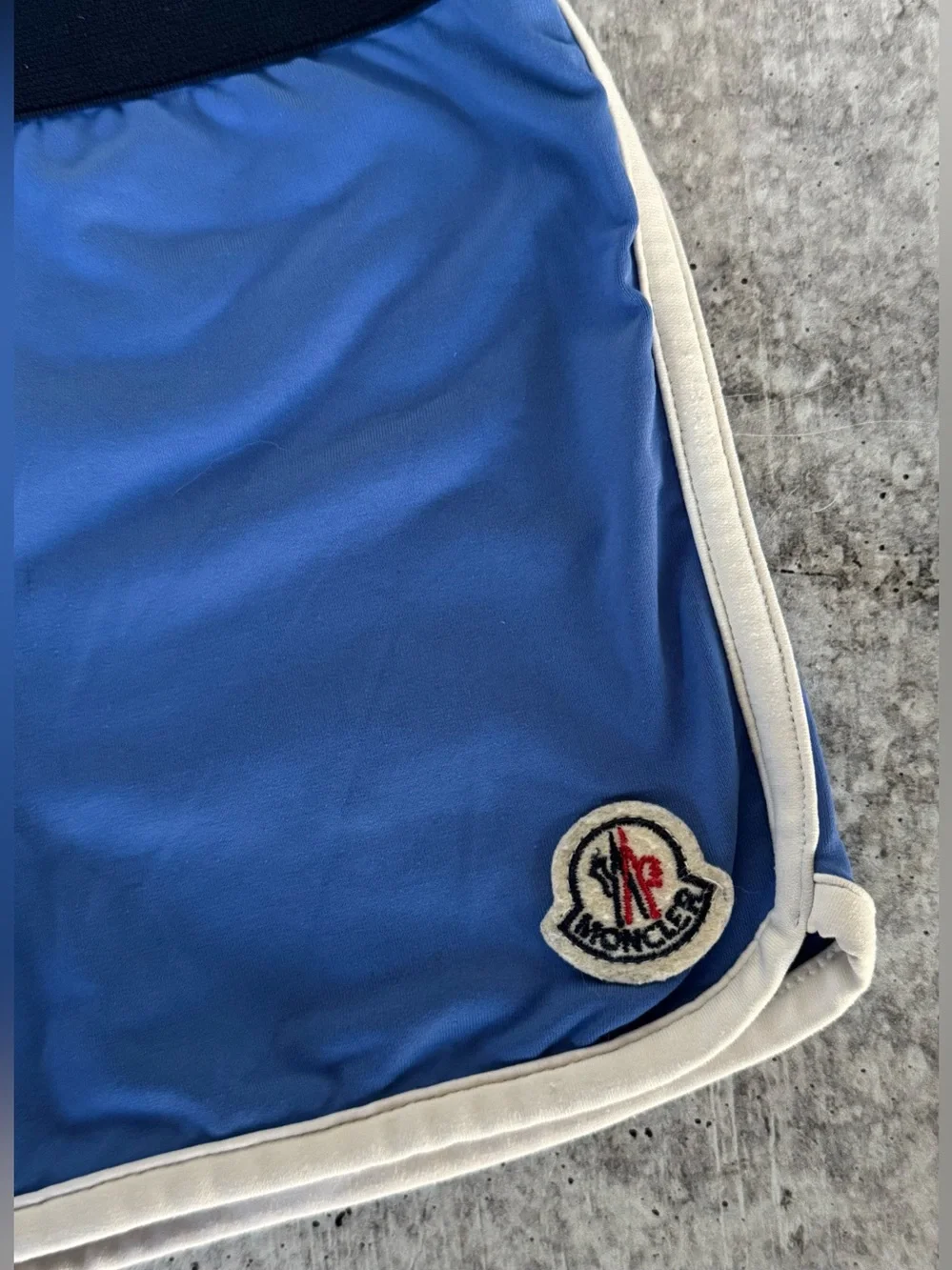 Moncler baby swim trunks Shorts Blue nylon with logo 18-24 Mo
